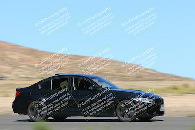 media/Oct-01-2022-Team Topak Racing (Sat) [[f860fb51be]]/2-Inter Low 2/session 2 turn 11/